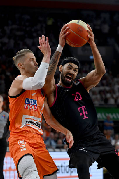 为他提供了 为他提供了